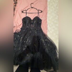 Elegant Black Strapless Gown